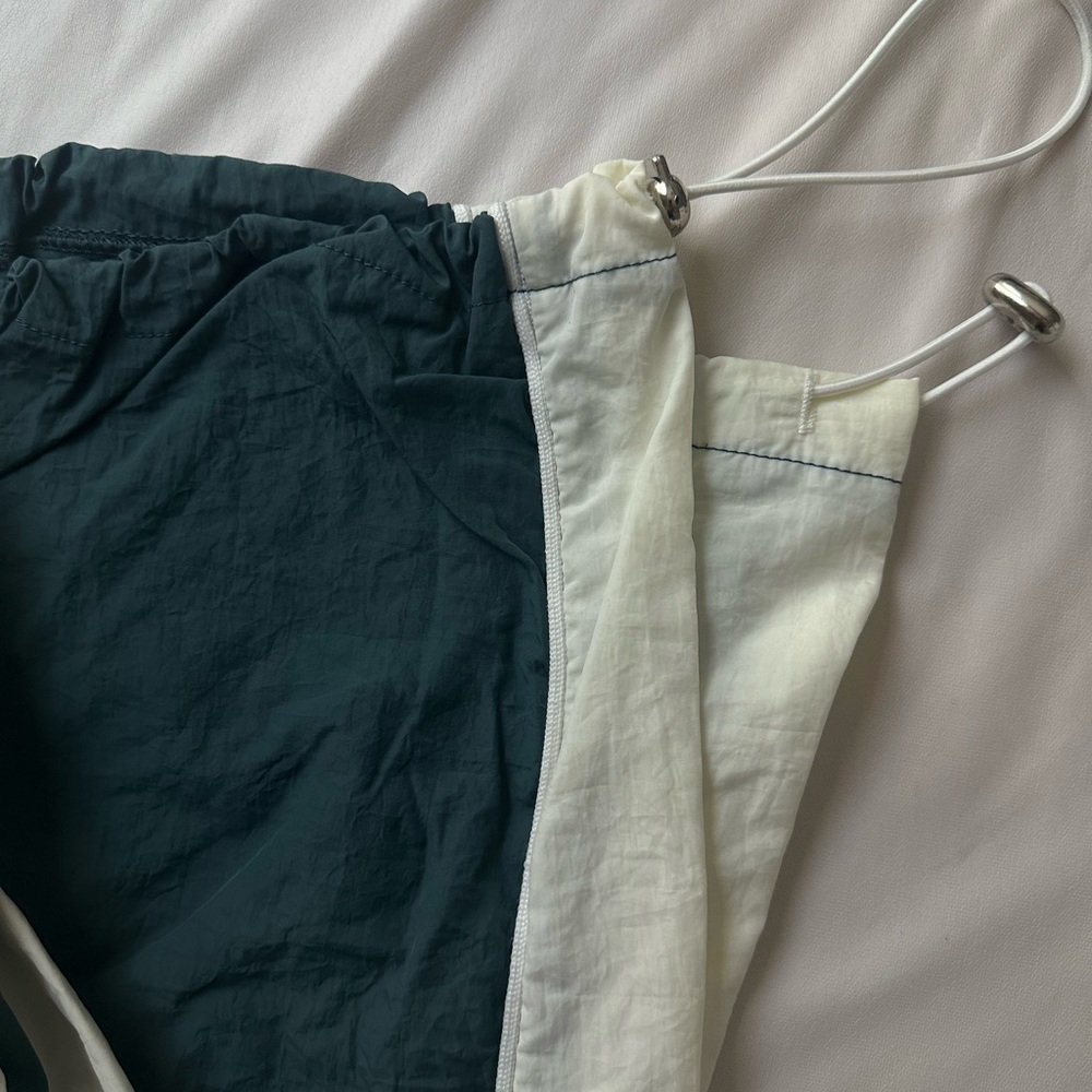 Drawstring pants - Picture 2 of 3